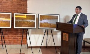 ‘नेपाली कलाकारको चित्रकलामा झल्किएका पाकिस्तानका रङहरू’