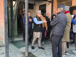 कांग्रेसको आधिकारिकता माग्दै सर्वोच्च पुग्यो देउवा समूह