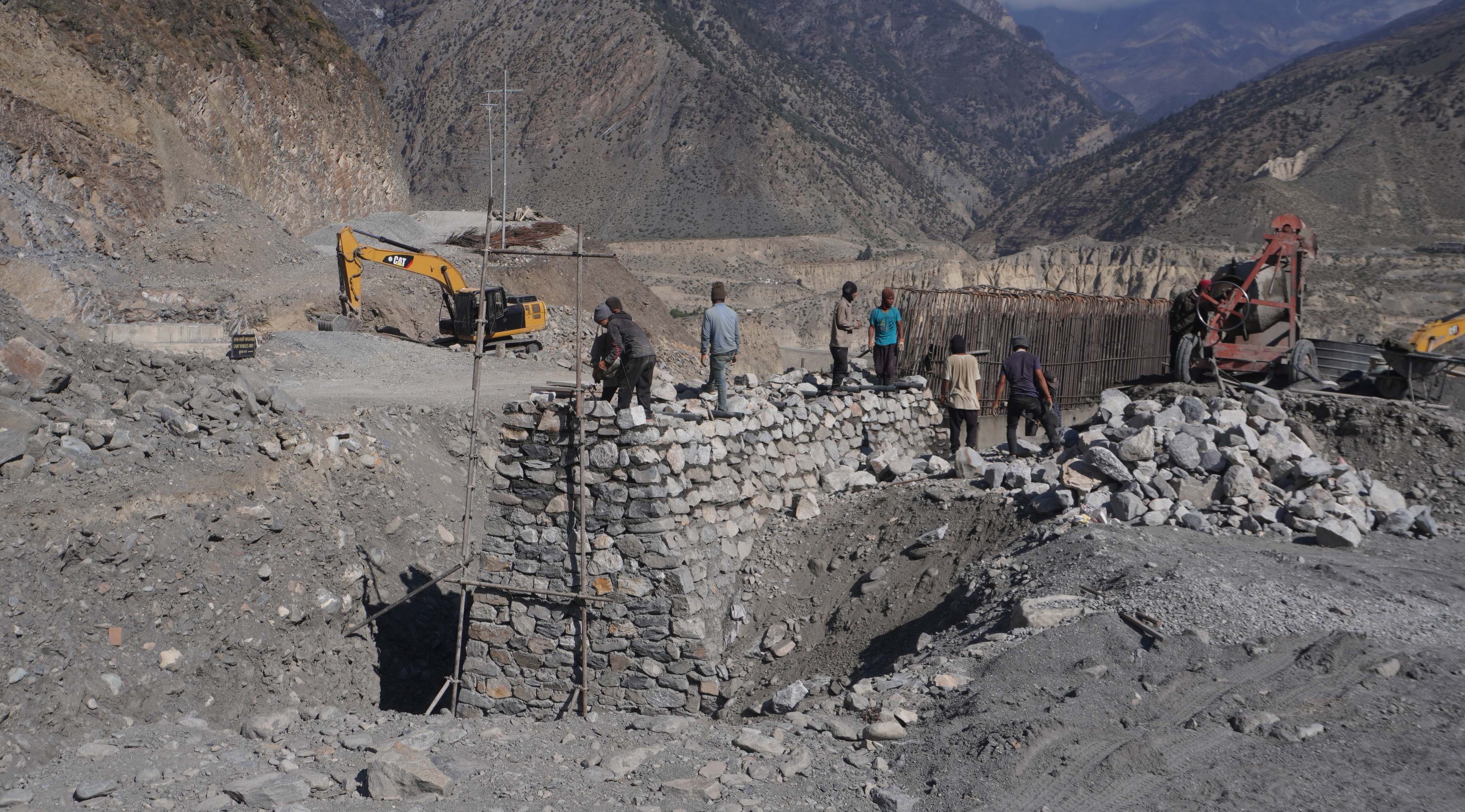 अत्यधिक चिसोका कारण मुस्ताङमा विकास निर्माणको काम ठप्प