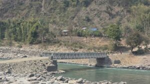 सुनकोशीको बङ्शिलाघाटमा अस्थायी बेलिब्रिज सञ्चालन