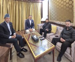 नयाँ सरकार तयारी : रास्वपाका शीर्ष नेताको मन्त्री छलफल