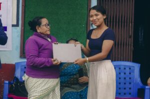 स्वरोजगार प्रवर्द्धनका लागि इलाम नपाद्वारा २० उद्यमीलाई ल्यापटप वितरण
