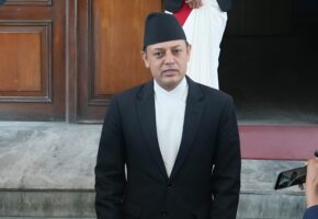 नवनियुक्त सभामुख डोलप्रसाद अर्याल को सपथ आइतबार