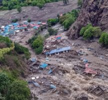 हुम्लाको नेप्का गाउँमा पहिराले विद्यालय भवन बगायो