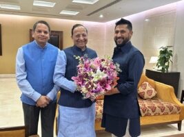 दिल्ली पुगे रास्वपा सभापति लामिछाने, विमानस्थलमा भाजपा नेताहरूको स्वागत