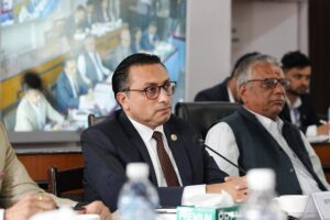 बेइमानी गरेको प्रमाण दिनुस्, अर्थमन्त्री मात्रै होइन, सार्वजनिक जीवन नै त्यागिदिन्छु : स्वर्णिम वाग्ले