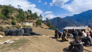 विद्यार्थीलाई पानी बोक्नैकै चिन्ता