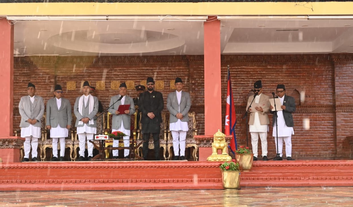 नवनियुक्त मन्त्रीद्वय गुरुङ र पुनद्वारा सपथ ग्रहण