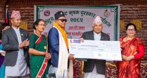 विदेशबाट फर्किपछि विजयकुमार बने उत्कृष्ट कृषक