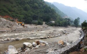 बस्ती जोगाउन तटबन्ध निर्माण