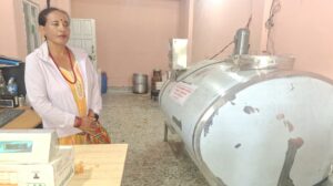 कृषकलाई अनुदानमा ‘दूध चिस्यान ट्याङ्की’ वितरण