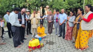 मुख्यमन्त्री भट्टद्वारा विधिपूर्वक पूजा गरी बडिमालिकातर्फ पेटारो पठाइयो
