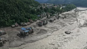 बाढीको उच्च जोखिमका कारण तिब्बतमा उद्धार कार्य स्थगित
