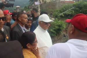 एमाले अध्यक्ष ओली बाढी प्रभावित क्षेत्रमा